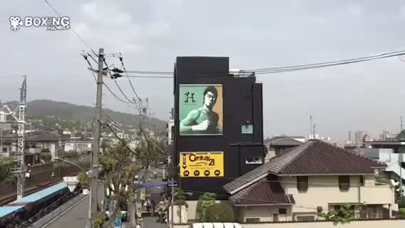 長谷川穂積氏ジムオープン動画