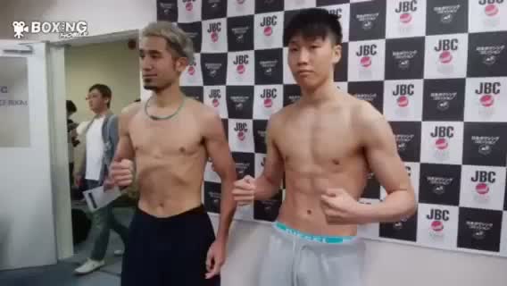 日本ライト級タイトル戦前日計量