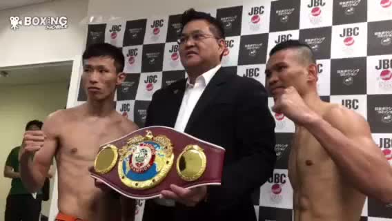 WBO-APスーパーフライ級王座決定戦前日計量