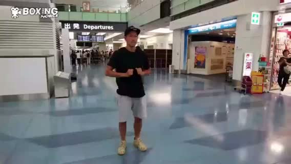 岡田博喜(角海老宝石)が米国へ出発