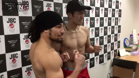 日本Sライト級タイトル戦前日計量動画