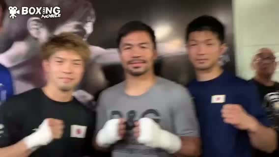 田中恒成とパッキャオのツーショット