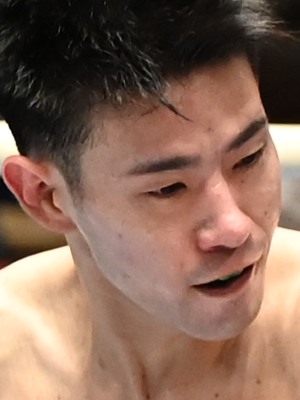 秋山 泰宏（アキヤマヤスヒロ）選手情報