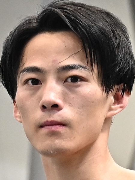 富平 謙伸（トミヒラケンシン）選手情報