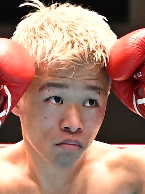 上野 謙新<br>(渡嘉敷)