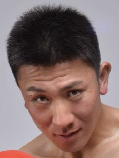 八千代 ケンシロウ<br>(三谷大和)