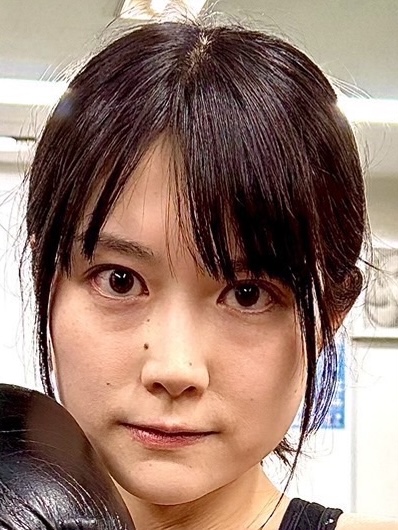  tiGhEndLjI