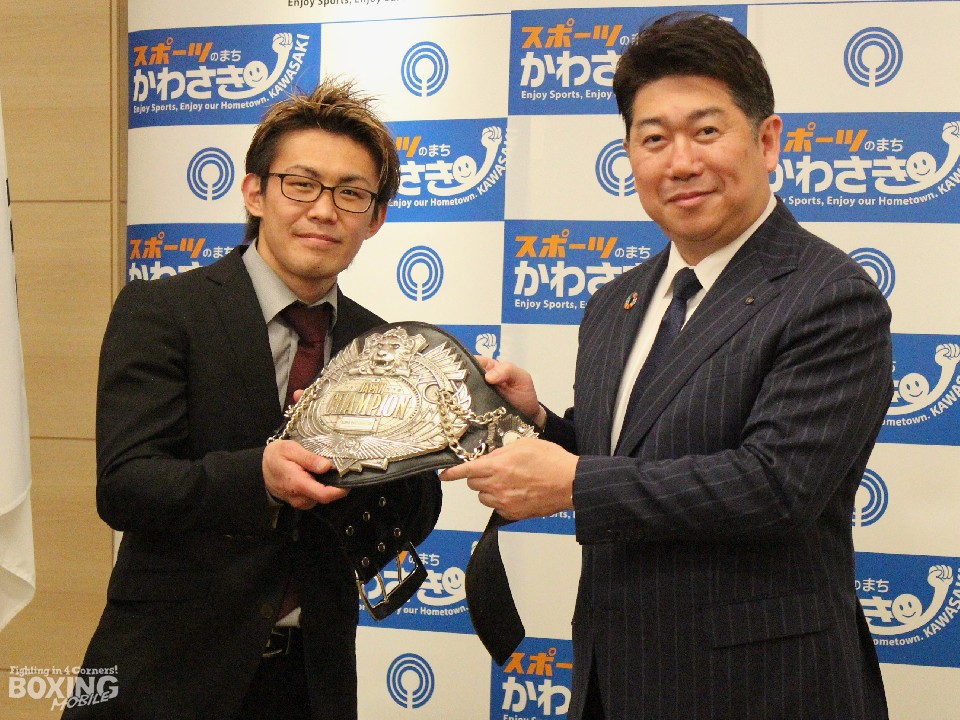 右:福田紀彦川崎市長