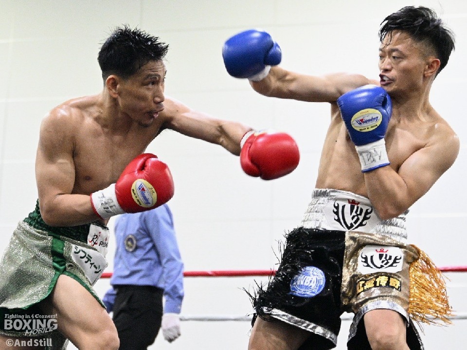 左:マーク･ビセレス(駿河男児)の左!