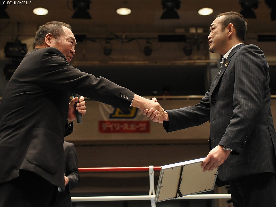 �G�f�B�E�^�E���[���g��