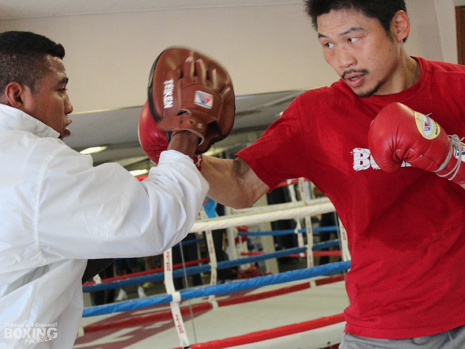 ロマゴンが三浦に指南 | ボクモバニュース | ボクシングモバイル