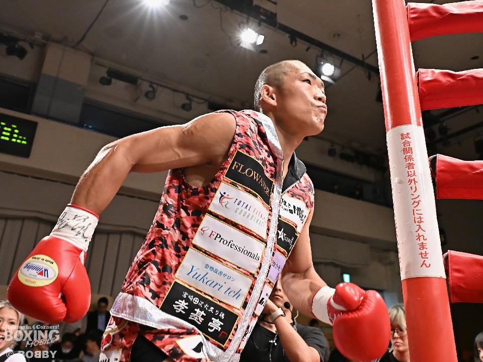 永田大士選手サイン入りポスター Gjpn_fHaIAE9F5N.jpg