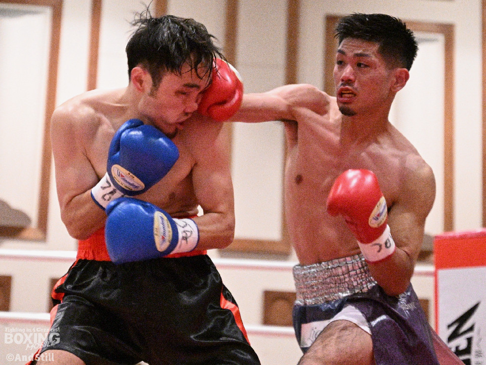 金城寛季(平仲)の右ストレート!