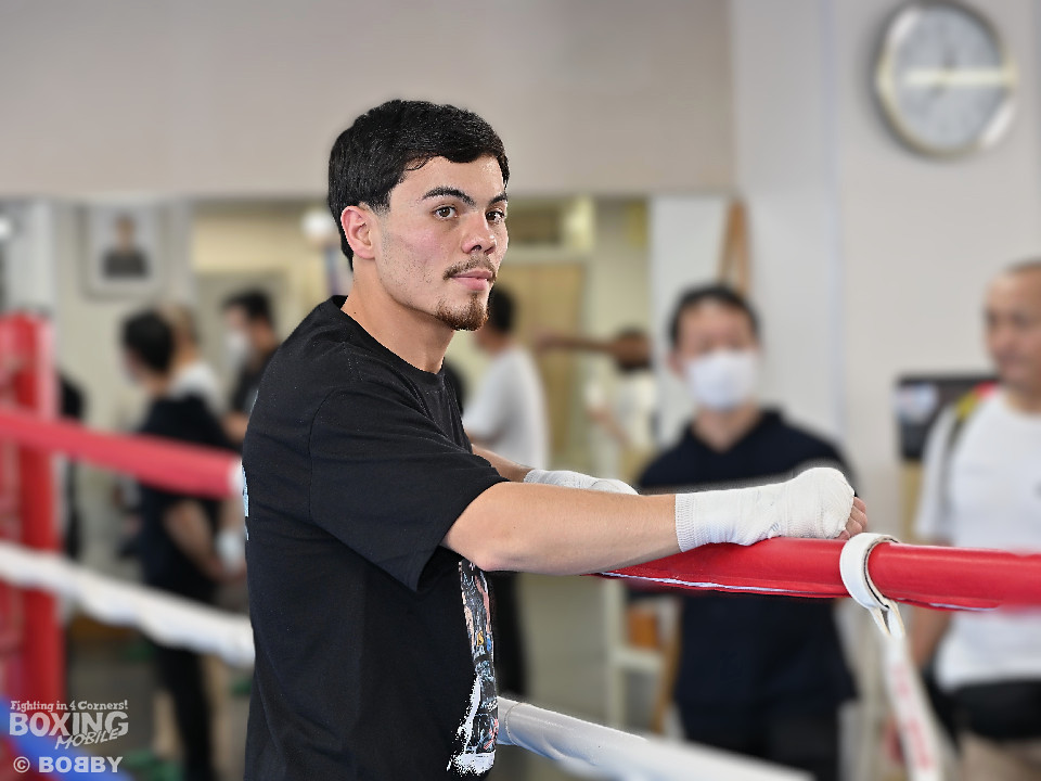 �N���X�`�����E���f�B�i�E�q���l�X(25=���L�V�R)