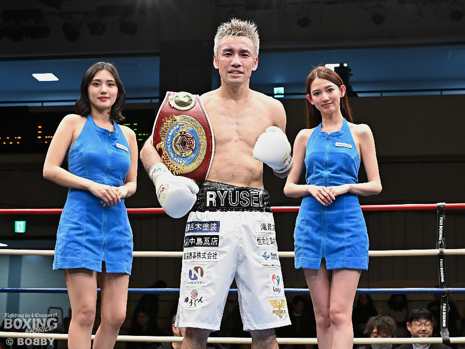 �X�[�p�[�t���C��3�ʂɐ�Y����