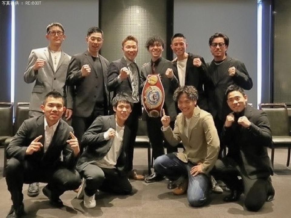 WBO-AP�V�`�����s�I���x���_��̏j����