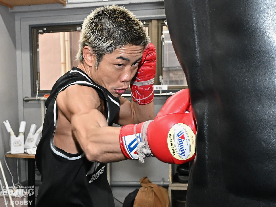 �J���������f���u�����S�����v���ꉤ�҃T���e�B�A�S���j�֐Â��Ȃ鎩�M