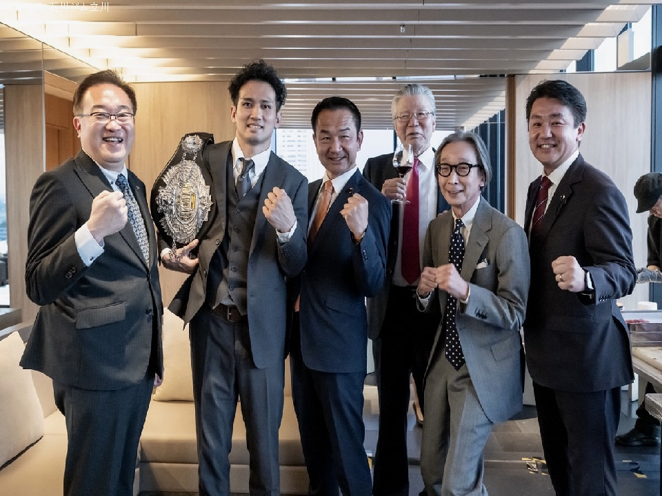 ����ŏj������J��