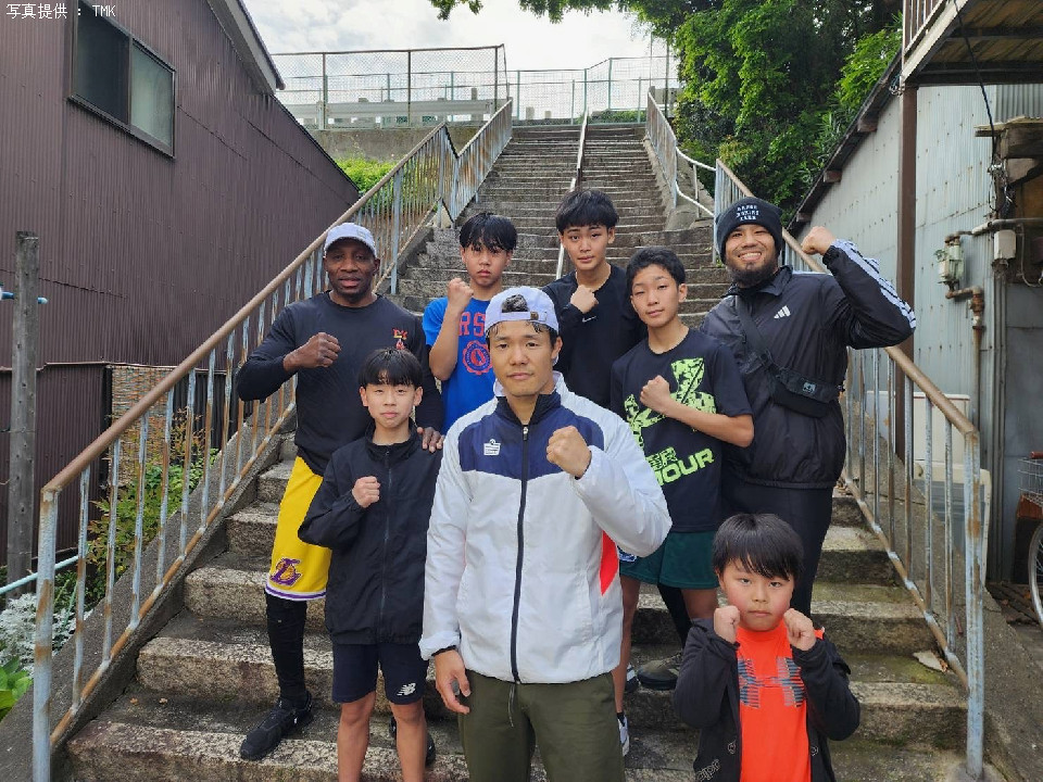 �T�c�a�B�ƃL�b�Y�����荞��