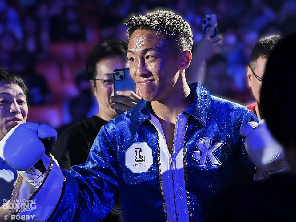 �{�N�V���O�E�̌��ʖ����œ_�ɁB�Ȋw�i���̗���