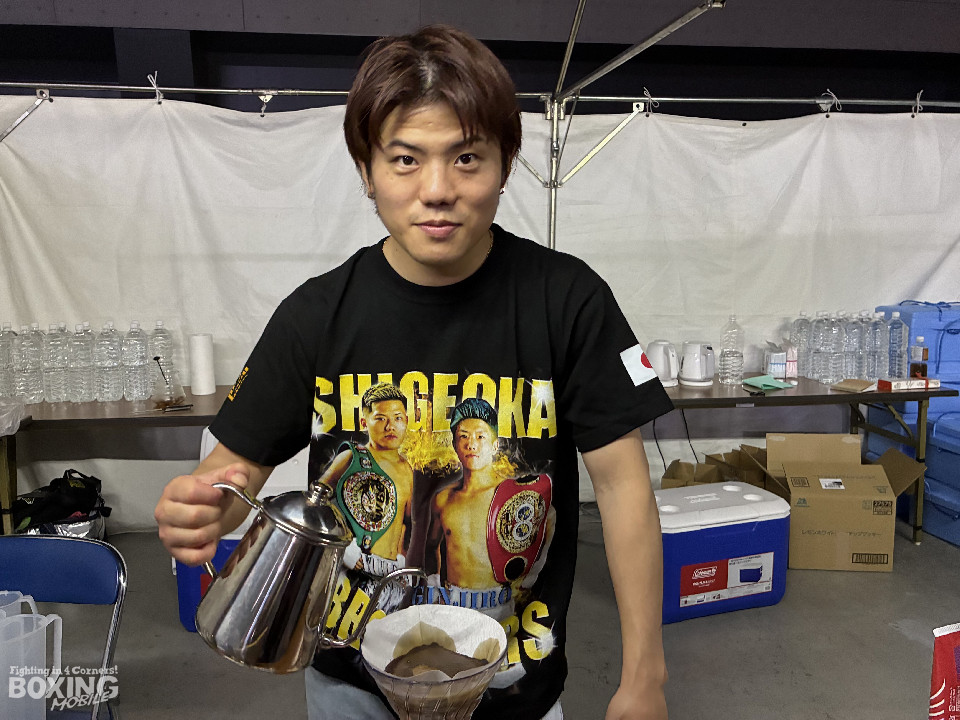 �d���D�厁�������O�T�C�h�ň�t! �uShinonome coffee�v��3150 FIGHT�ɏo�X