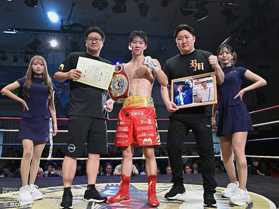 21�΂�WBO-AP�V���ҁA���������ƈɓ����