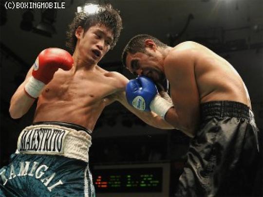 亀海 新鋭と対戦 ボクシングモバイル